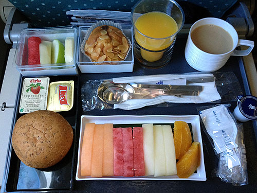 シンガポール航空 シンガポール～福岡 エコノミークラス | 機内食