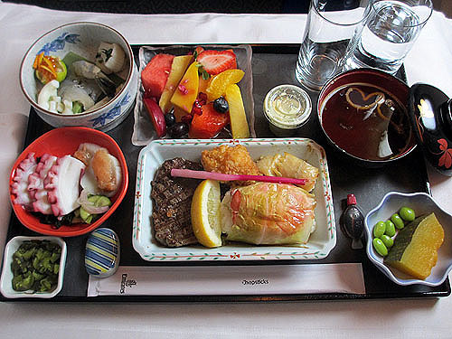 エミレーツ航空 ドバイ 関西 ビジネスクラス 機内食ドットコム 機上の晩餐